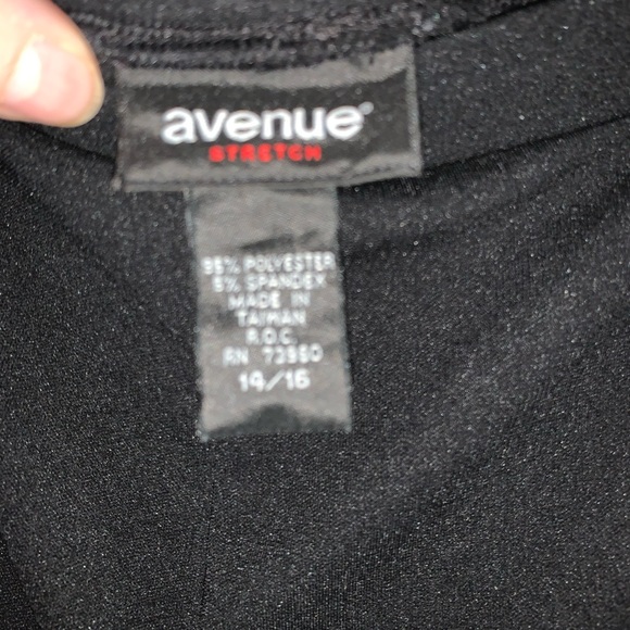 Dress pants - Picture 3 of 3